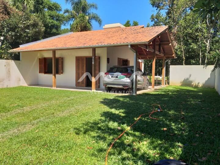 CASA À VENDA NO MARISCAL | BOMBINHAS