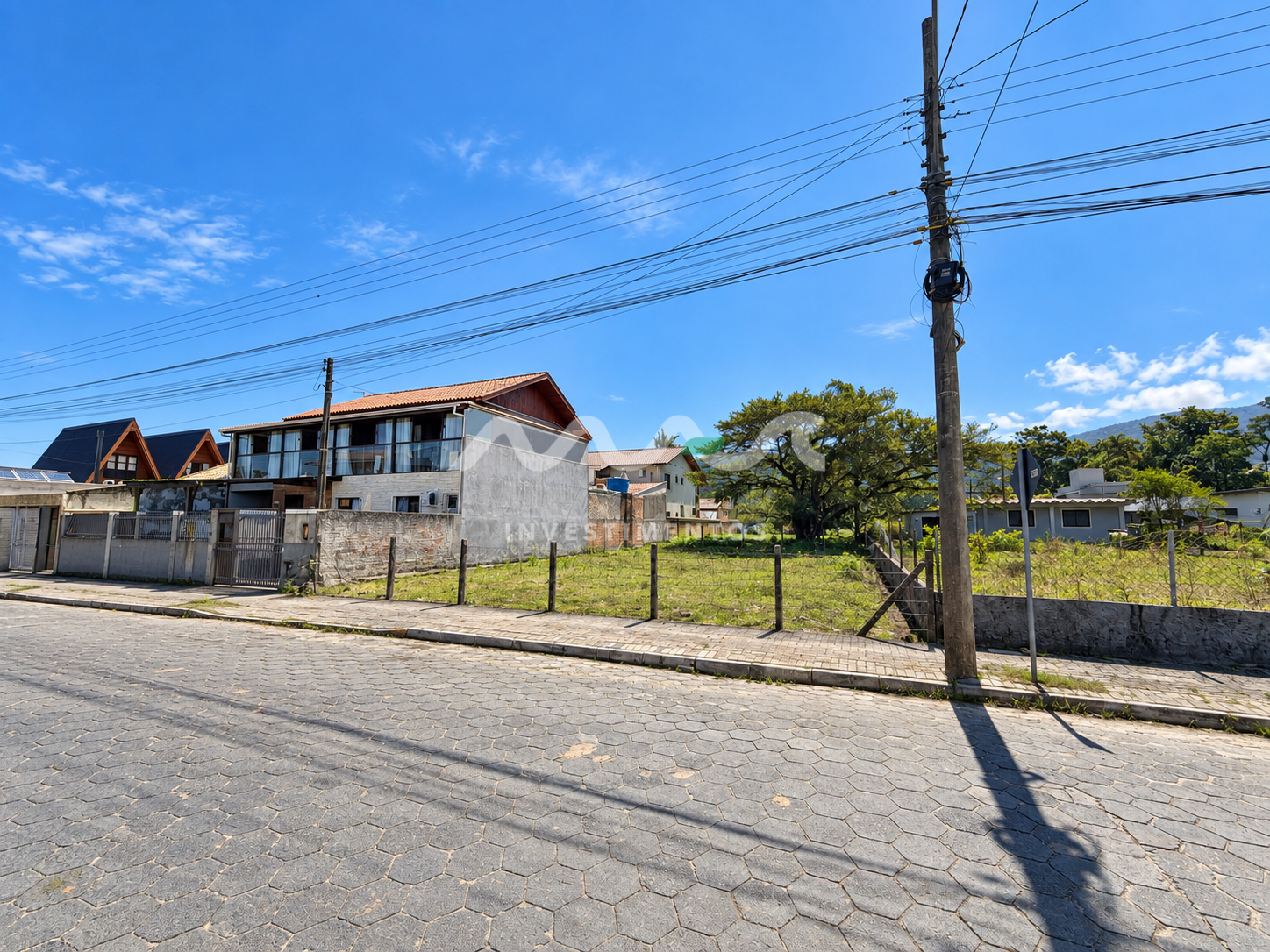 TERRENO À VENDA | LOTEAMENTO MARISCAL – BOMBINHAS/SC